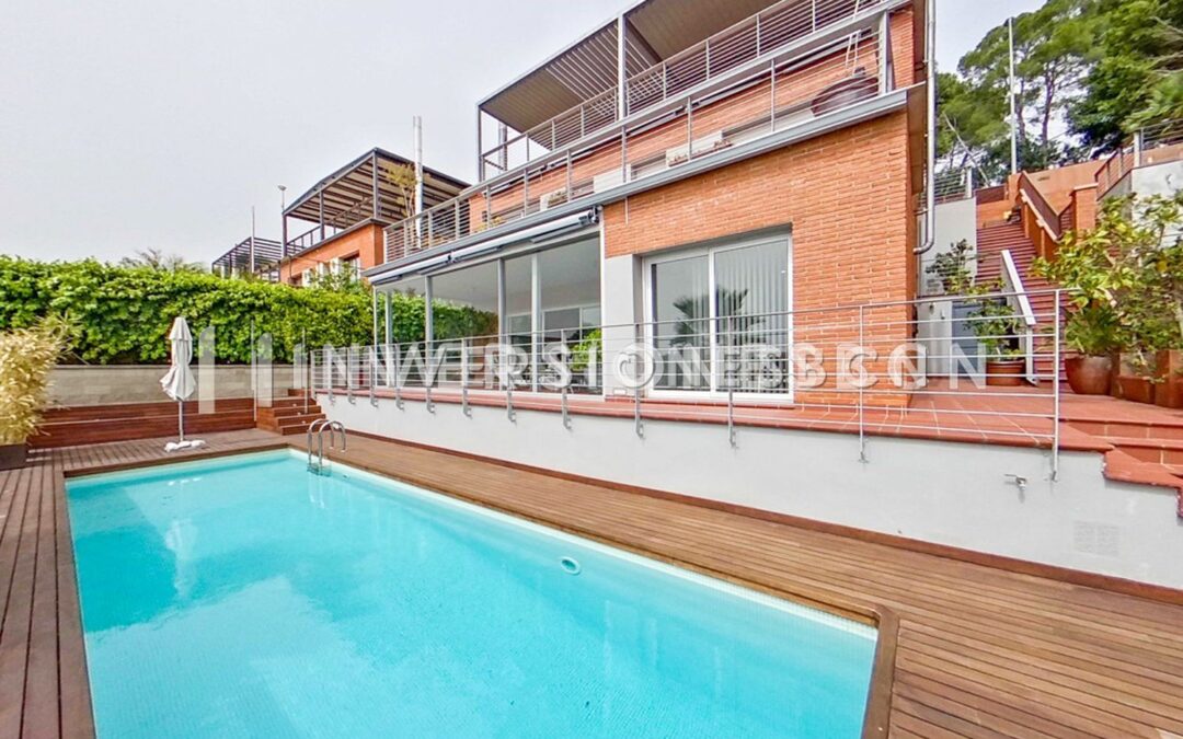 House in Castelldefels Montemar area – Sale